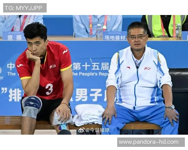 上海排球队技术争议引发热议球迷与专家各执己见探讨战术与表现